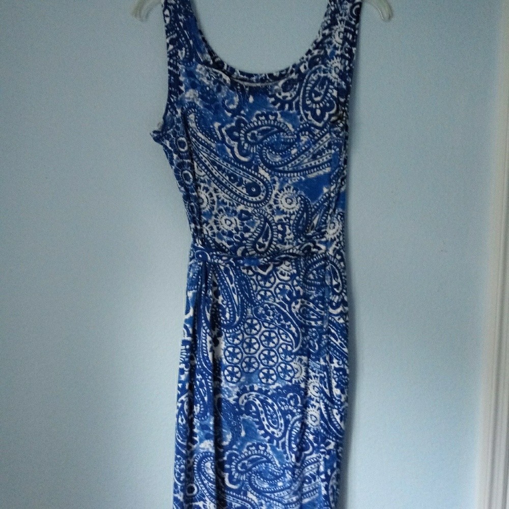 Spense sleeveless spandex blue dress.